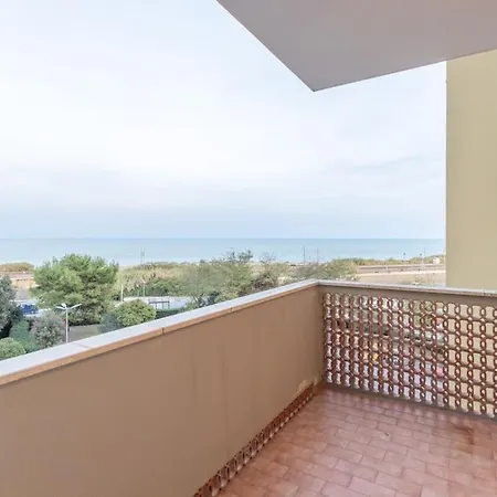 Terrazza Sul Mare Accesso Mare Diretto Apartamento *